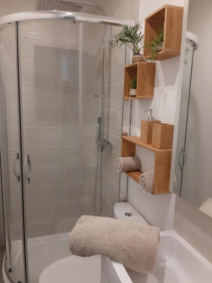 La Casita Serignanaise - Apt T2 - Clim - Jardin住宿加早餐旅馆 外观 照片